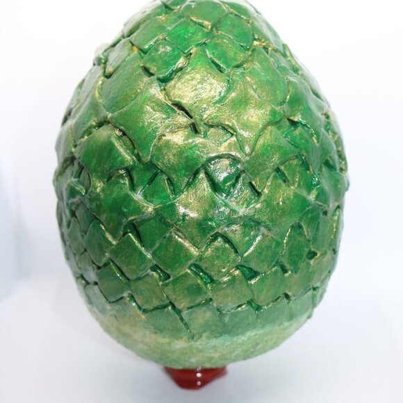 Dragon egg roughly 4.25 x 6 in size handmade clay "Queen Alicent" - Picture 4 of 8